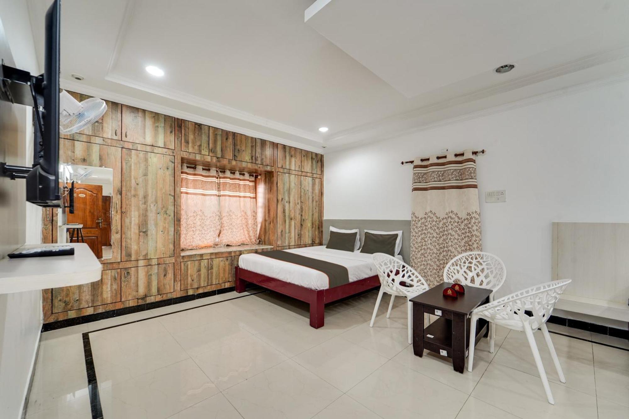טירופאטי Collection O Mahika Homestay מראה חיצוני תמונה